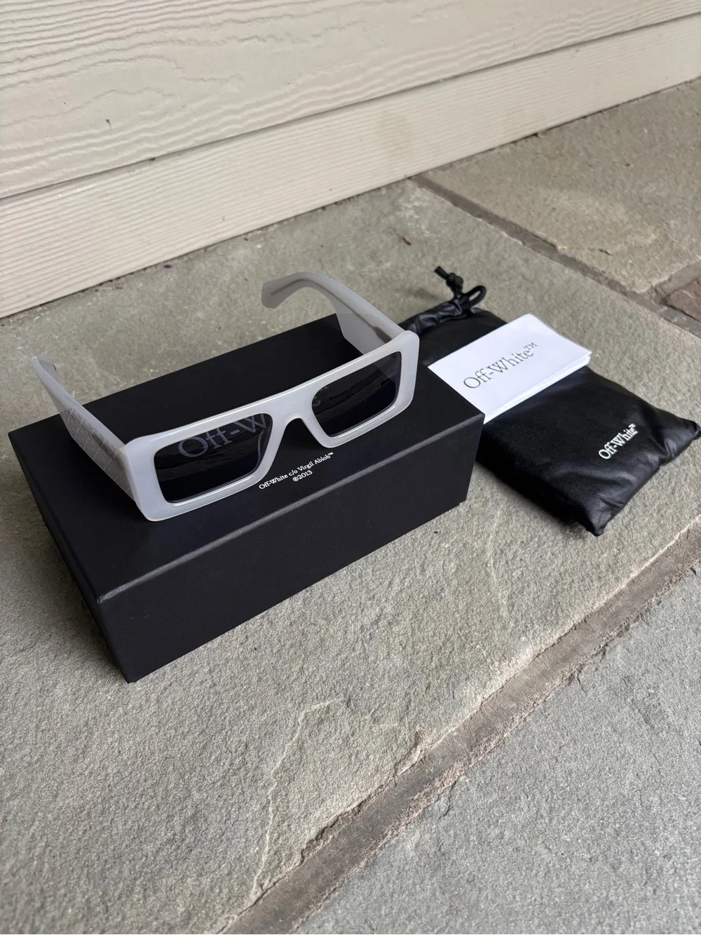 Off-White Troy Arrow Embossed Sunglasses, Brand New 🔥